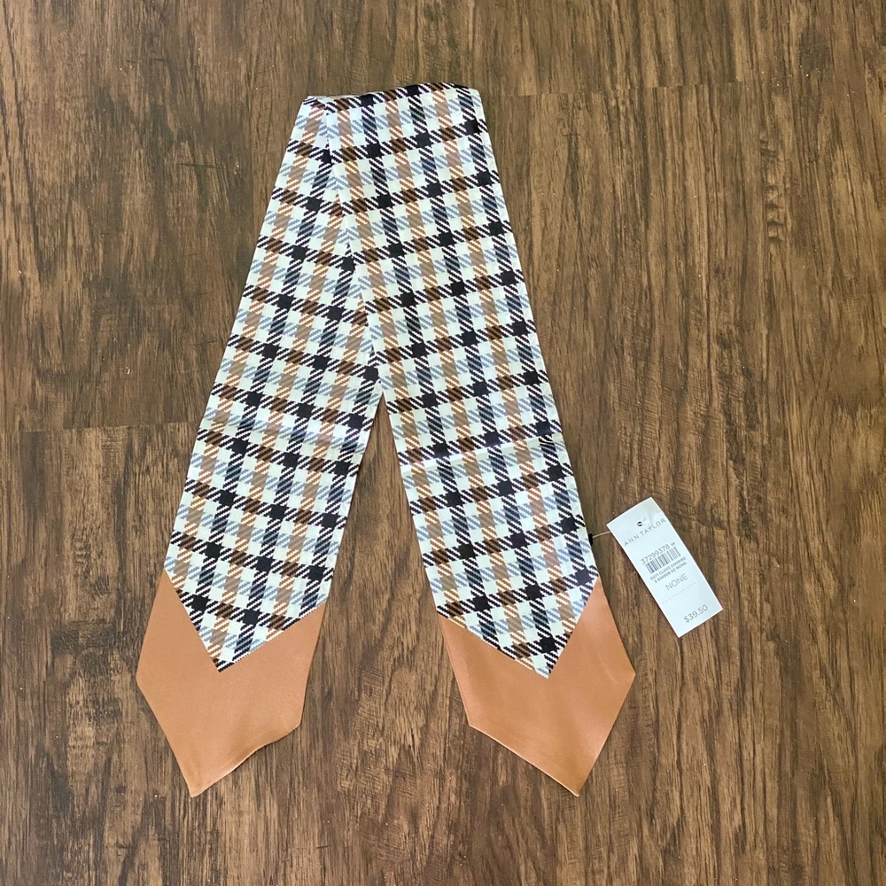Ann Taylor checked skinny silk scarf size 33.5” by 4” - Picture 6 of 11